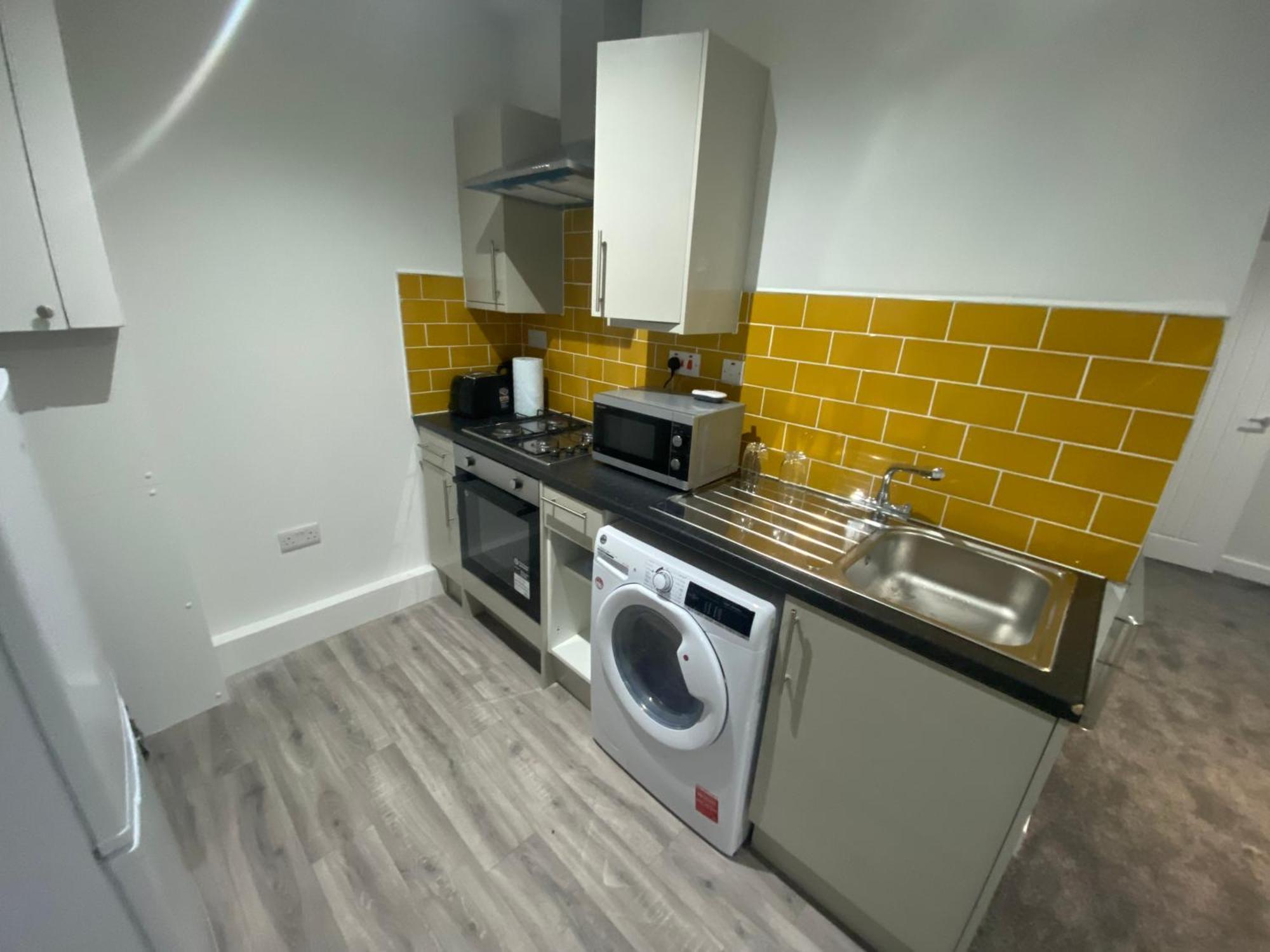 1 Bedroom Apartments In Bolton Town Centre Екстер'єр фото