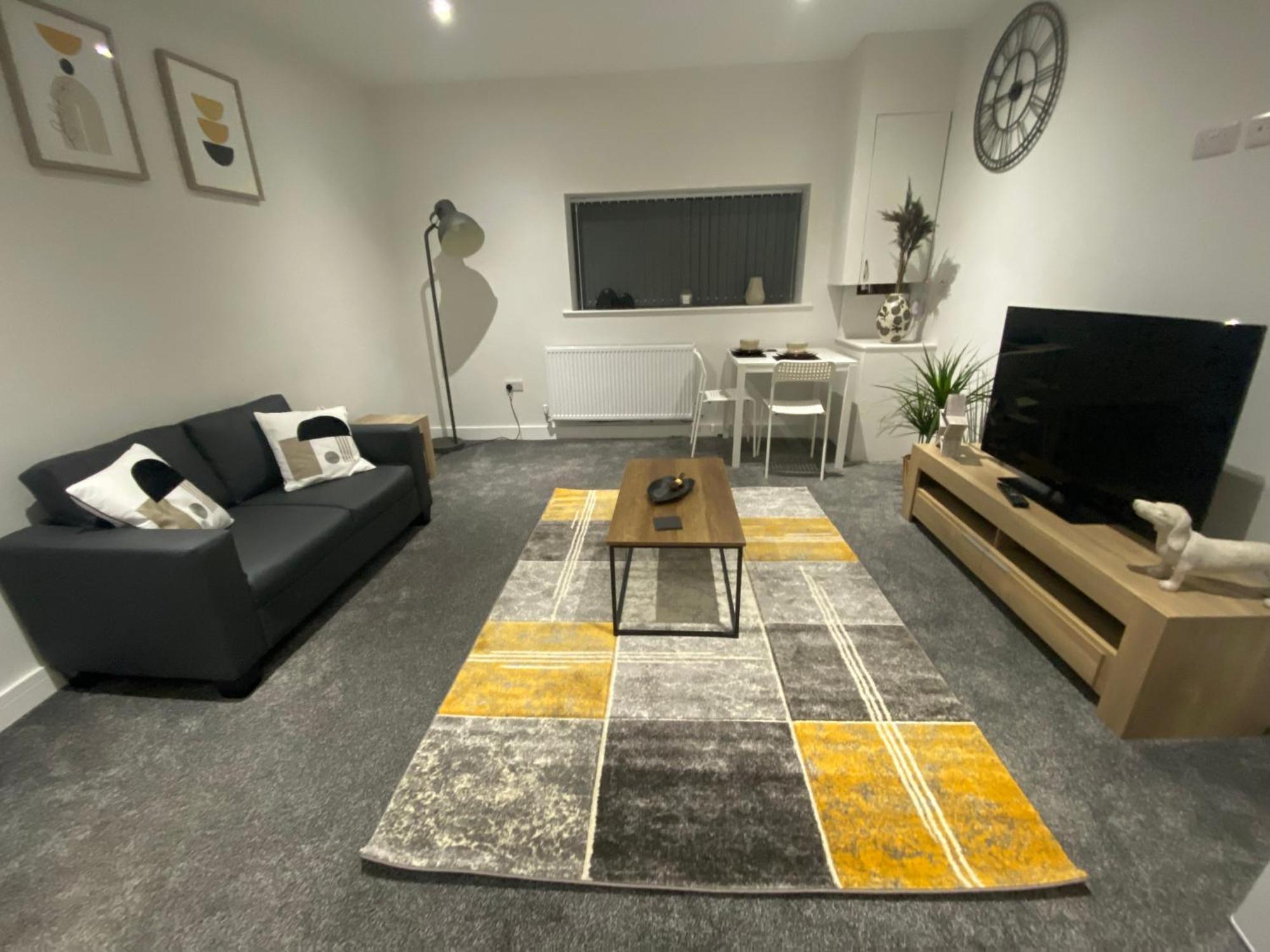 1 Bedroom Apartments In Bolton Town Centre Екстер'єр фото